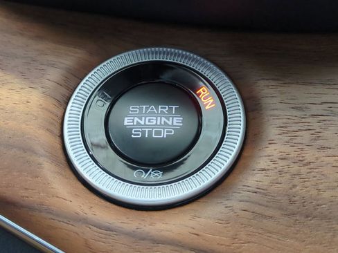 New 2025 Jeep Grand Cherokee Summit image 32