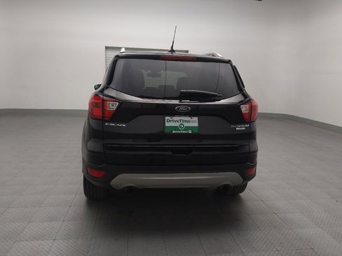 Used 2019 Ford Escape Titanium image 6