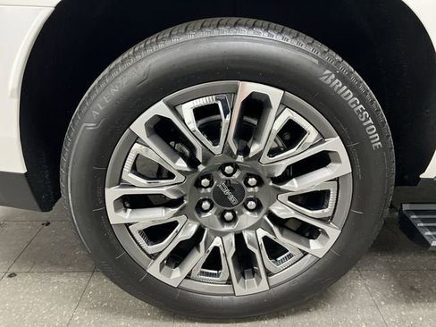 Certified 2023 GMC Yukon Denali Ultimate AWD/4WD image 34