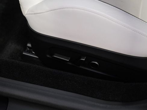 Used 2024 Tesla Model 3 Performance AWD/4WD image 35
