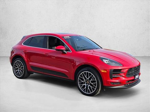 Used 2021 Porsche Macan S image 3