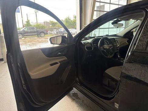 Used 2024 Chevrolet Equinox LS w/ Midnight Edition FWD image 5