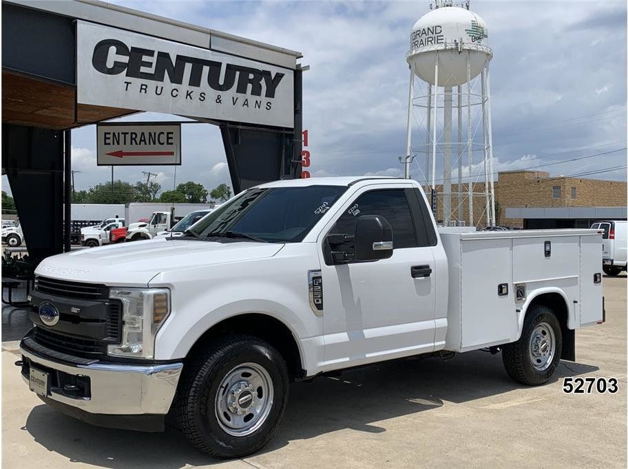 Used 2018 Ford F250 XL w/ Power Equipment Group RWD image 1