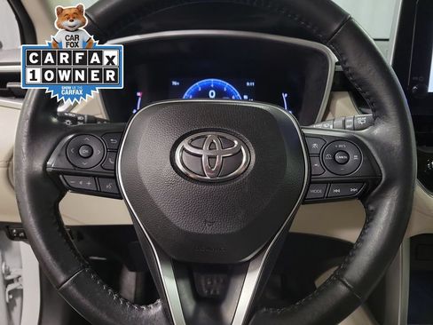 Used 2023 Toyota Corolla Cross XLE AWD/4WD image 22