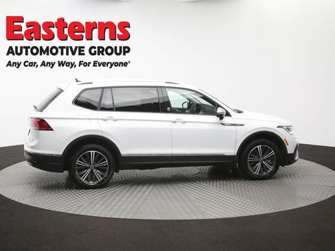 Used 2024 Volkswagen Tiguan Wolfsburg Edition FWD image 41