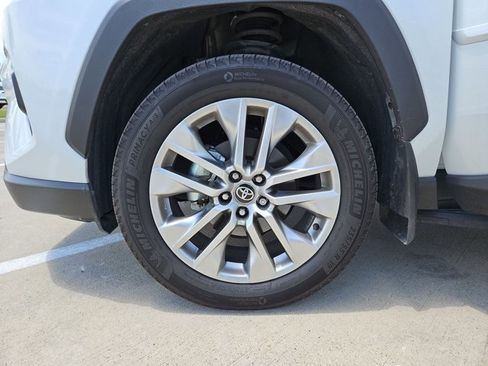 Used 2025 Toyota RAV4 XLE Premium FWD image 24