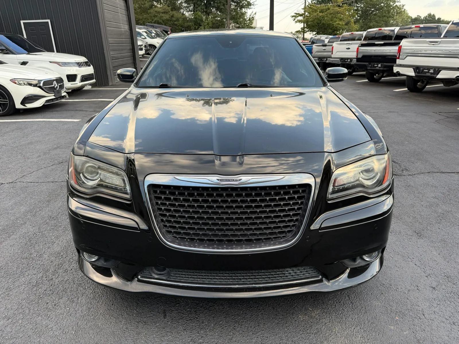 Used 2014 Chrysler 300 SRT8 w/ Leather Interior Group RWD image 9