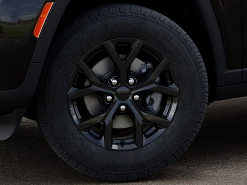 New 2026 Jeep Grand Cherokee Altitude AWD/4WD image 8