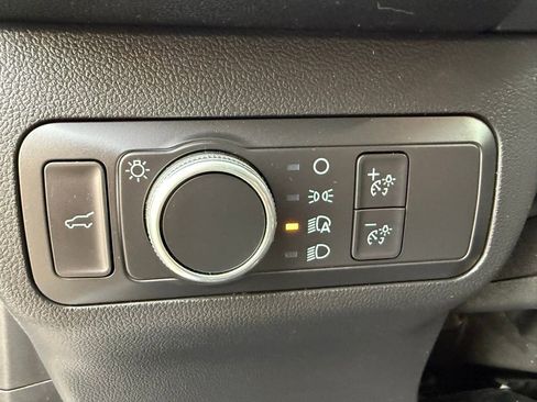 Certified 2022 Ford Escape SE w/ SE Sport Appearance Package image 21