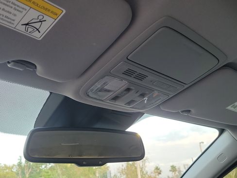 Used 2017 Honda CR-V Touring image 31