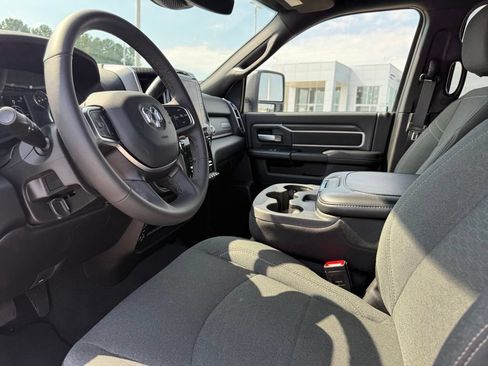 Used 2026 RAM 2500 Big Horn AWD/4WD image 18