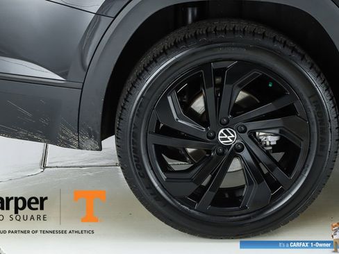 Used 2022 Volkswagen Atlas SE w/ Panoramic Sunroof Package image 13