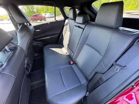 Certified 2024 Toyota Venza XLE AWD/4WD image 15