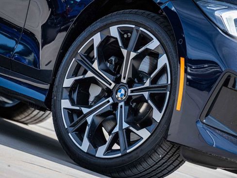 New 2026 BMW 330i Sedan w/ Premium Package image 7