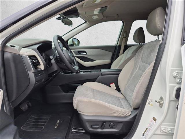 Used 2021 Nissan Rogue SV FWD image 13