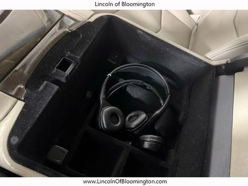 Used 2018 Cadillac Escalade ESV Luxury image 71