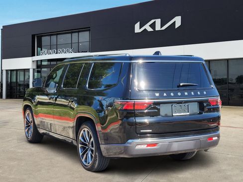 Used 2022 Jeep Wagoneer Series III w/ Premium Group I AWD/4WD image 5