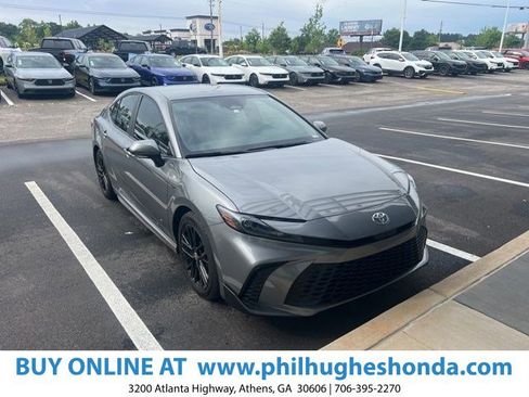 Used 2025 Toyota Camry SE w/ Multimedia Upgrade Package FWD image 1