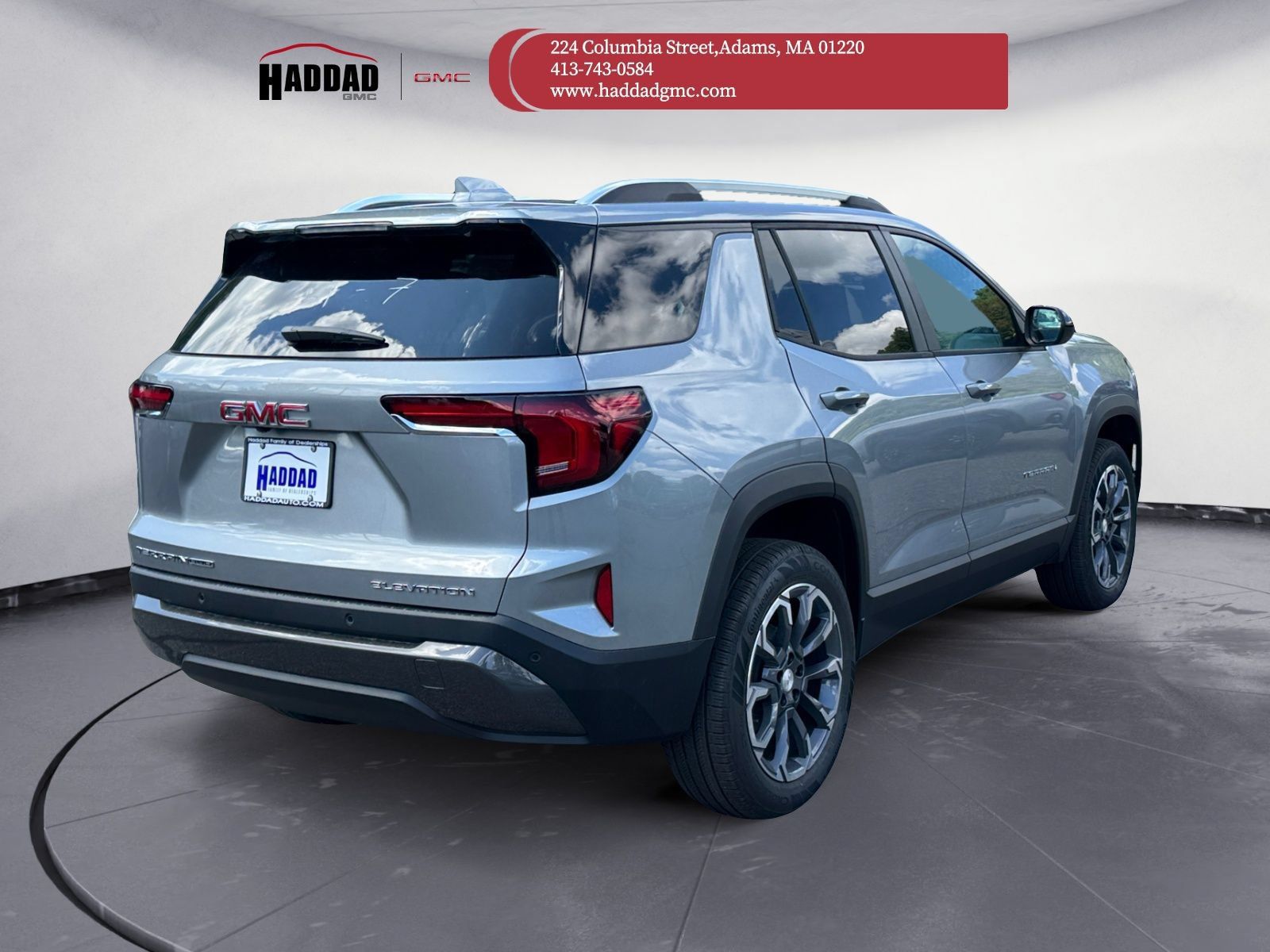 New 2027 GMC Terrain Elevation w/ Elevation Premium Package AWD/4WD image 3
