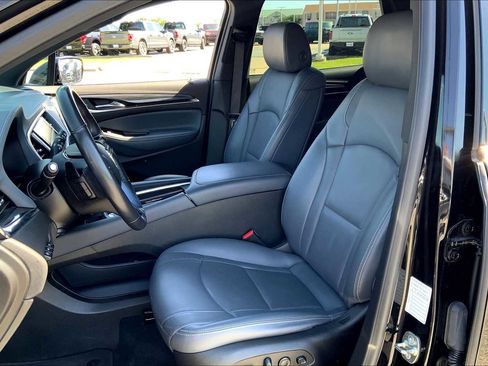 Used 2024 Buick Enclave Premium image 7