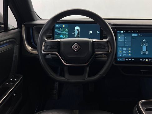 Used 2025 Rivian R1S Adventure Dual AWD/4WD image 12