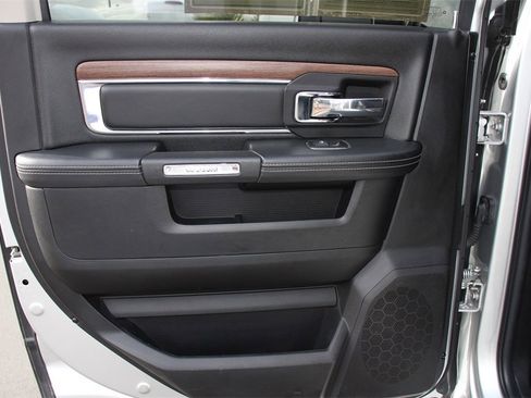 Used 2017 RAM 2500 Laramie image 21