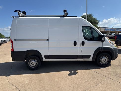Used 2022 RAM ProMaster 1500 w/ Driver Convenience Group FWD image 8