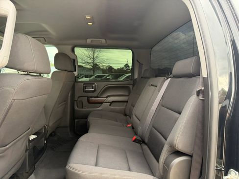 Used 2017 GMC Sierra 1500 SLE w/ SLE Value Package image 18