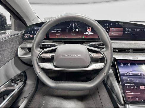 Used 2025 Lucid Air Pure image 8