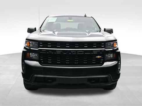 Used 2020 Chevrolet Silverado 1500 Custom w/ Custom Value Package AWD/4WD image 8