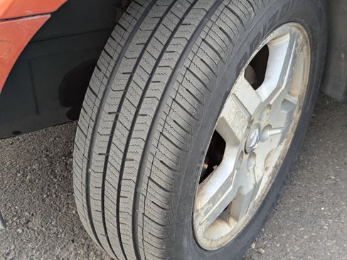 Used 2007 Dodge Caliber SXT image 36