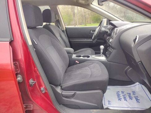 Used 2011 Nissan Rogue S image 10