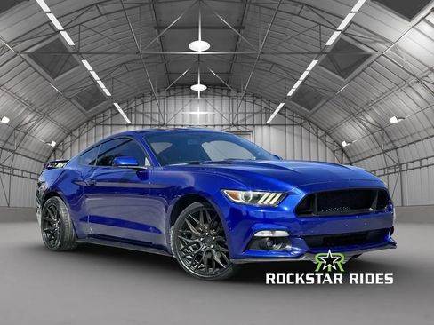 Used 2015 Ford Mustang Coupe w/ Equipment Group 051A RWD image 3