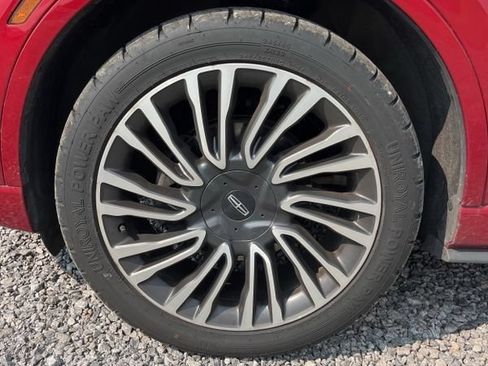 Used 2021 Lincoln Corsair AWD w/ Sport Package image 17