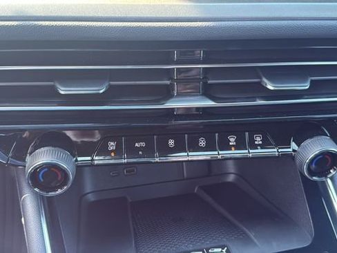 New 2026 Chevrolet Traverse LT w/ Driver Confidence Package FWD image 20