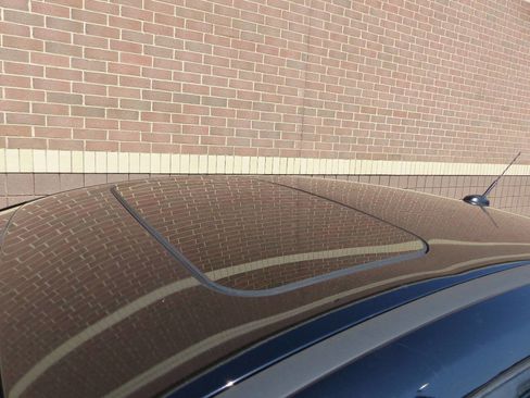 Used 2018 Ford Focus Titanium w/ Titanium Technology Package FWD image 16