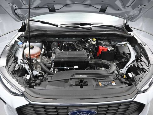 Certified 2025 Ford Escape Active w/ Cold Weather Package FWD image 40