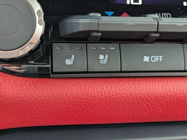 Used 2025 Toyota Tundra TRD Pro AWD/4WD image 30