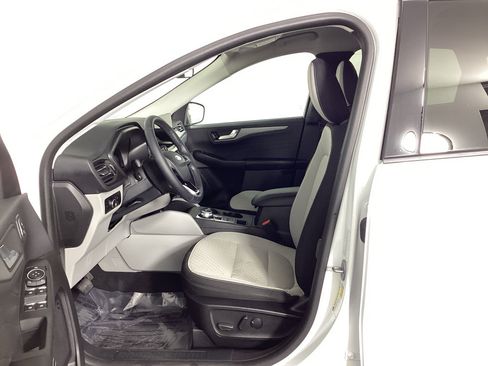 Used 2023 Ford Escape Active w/ Tech Pack #2 image 17