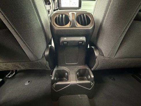 Certified 2024 Jeep Wrangler Sport S image 31