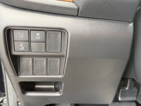 Used 2018 Honda CR-V EX image 12