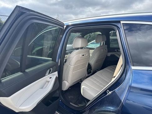 Used 2021 BMW X5 xDrive40i w/ Premium Package image 12