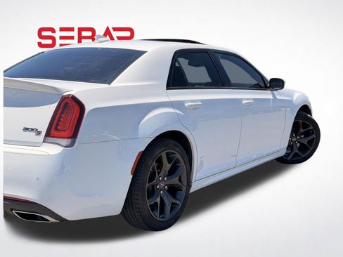 Used 2022 Chrysler 300 S w/ Comfort Group RWD image 12