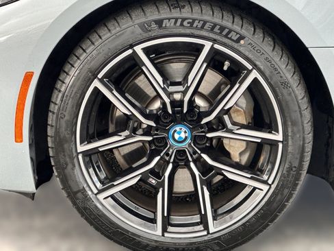 Certified 2023 BMW i4 eDrive40 w/ M Sport Package image 11