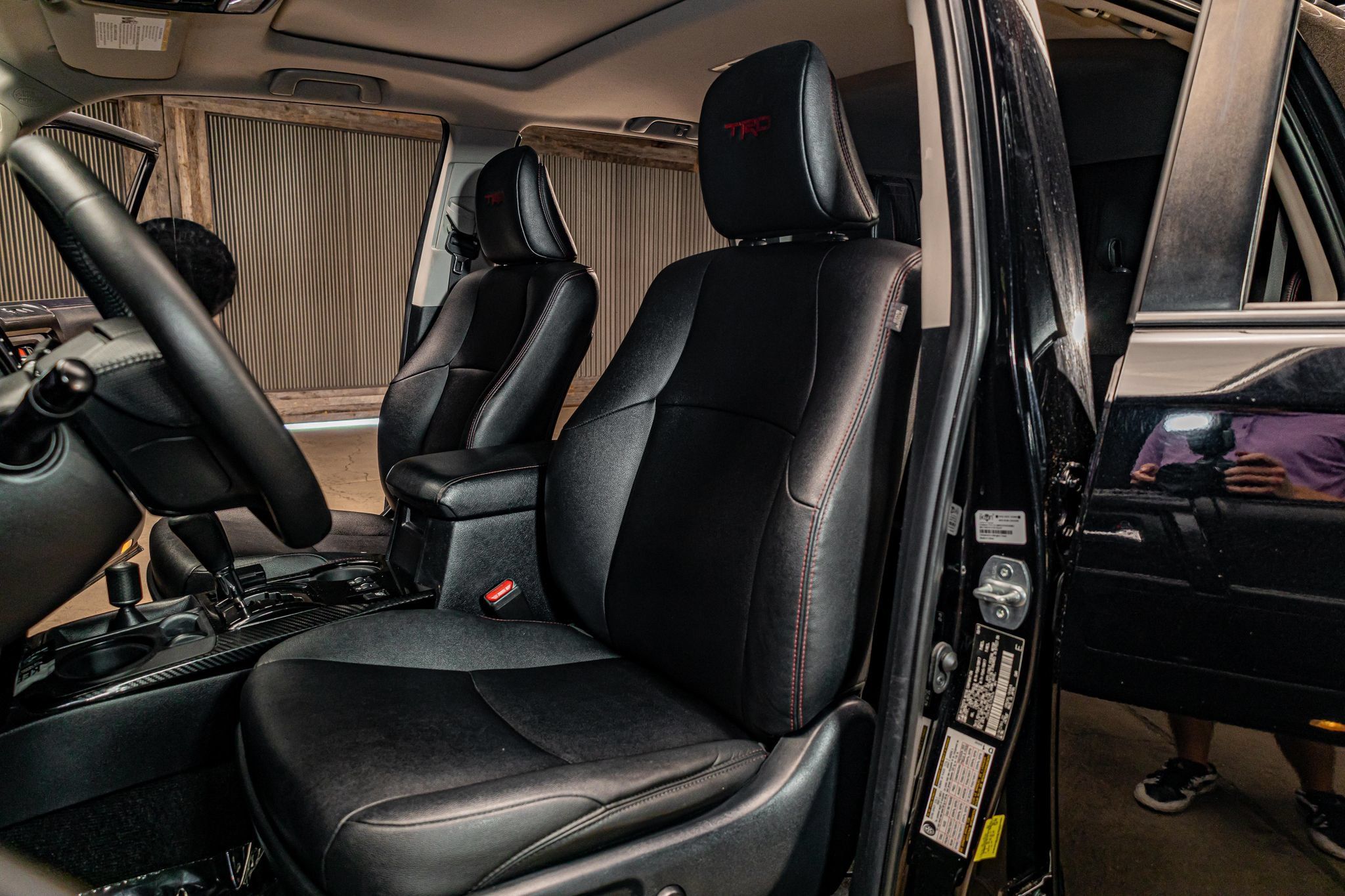 Used 2020 Toyota 4Runner Venture w/ Moonroof Package AWD/4WD image 21