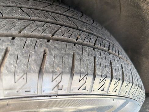 Used 2020 Chevrolet Blazer LT FWD image 9