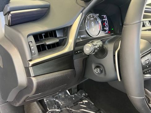 Used 2020 Lexus ES 350 w/ Accessory Package FWD image 32