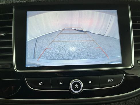 Used 2021 Buick Encore Preferred w/ Safety Package image 21