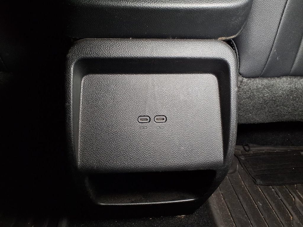 Used 2024 Chevrolet Equinox EV LT w/ LPO, Blackout Package FWD image 18