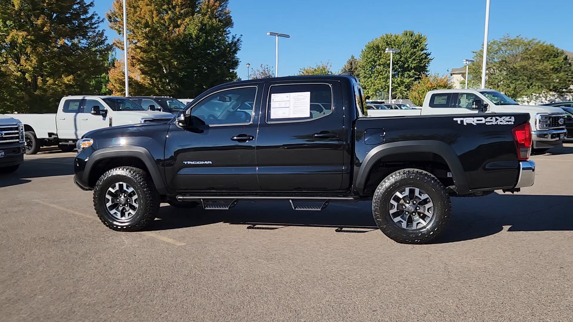 Used 2016 Toyota Tacoma TRD Off-Road w/ Towing Package AWD/4WD image 22